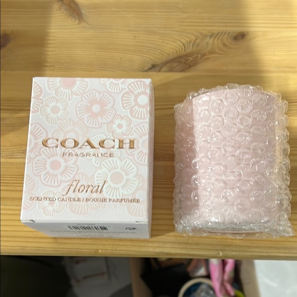 Coach floral scented candle - Picture 5 of 5
